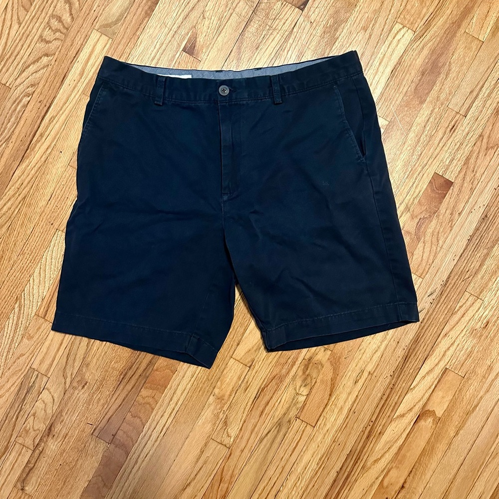 Amazon Essentials Men's Dark Shorts